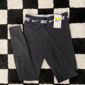 Nike sportswear leggings . Size small. New with tags